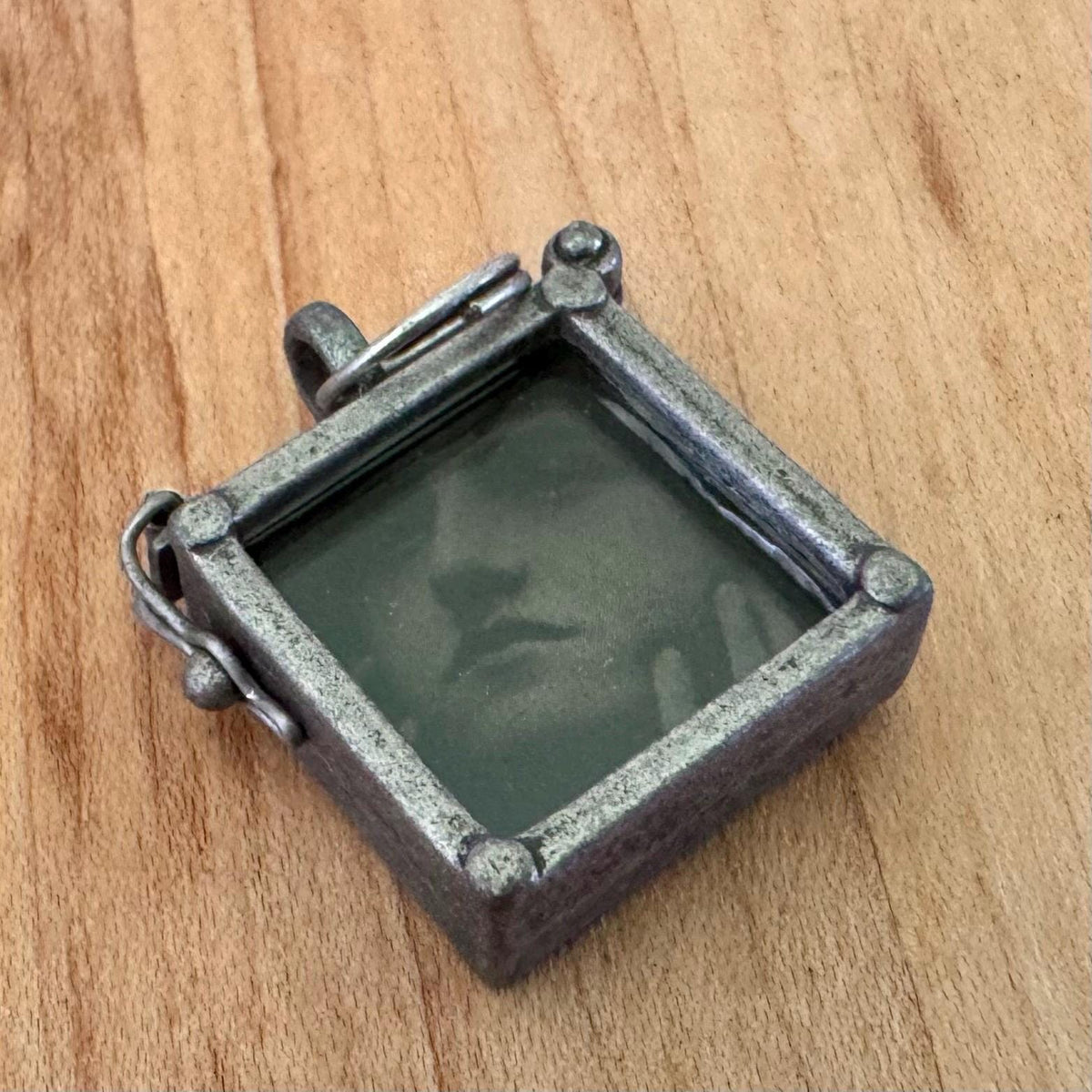Vintage Open Frame Latch Locket - Vintage