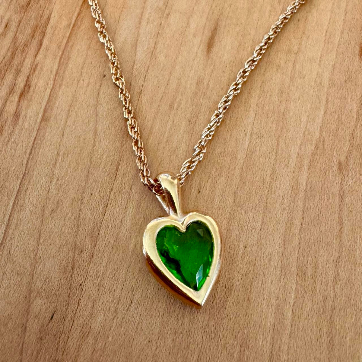 Emerald Puffy Heart Pendant - Gold Tone