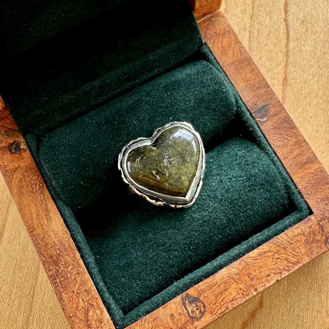 Green Stone Heart Ring - Sterling Silver