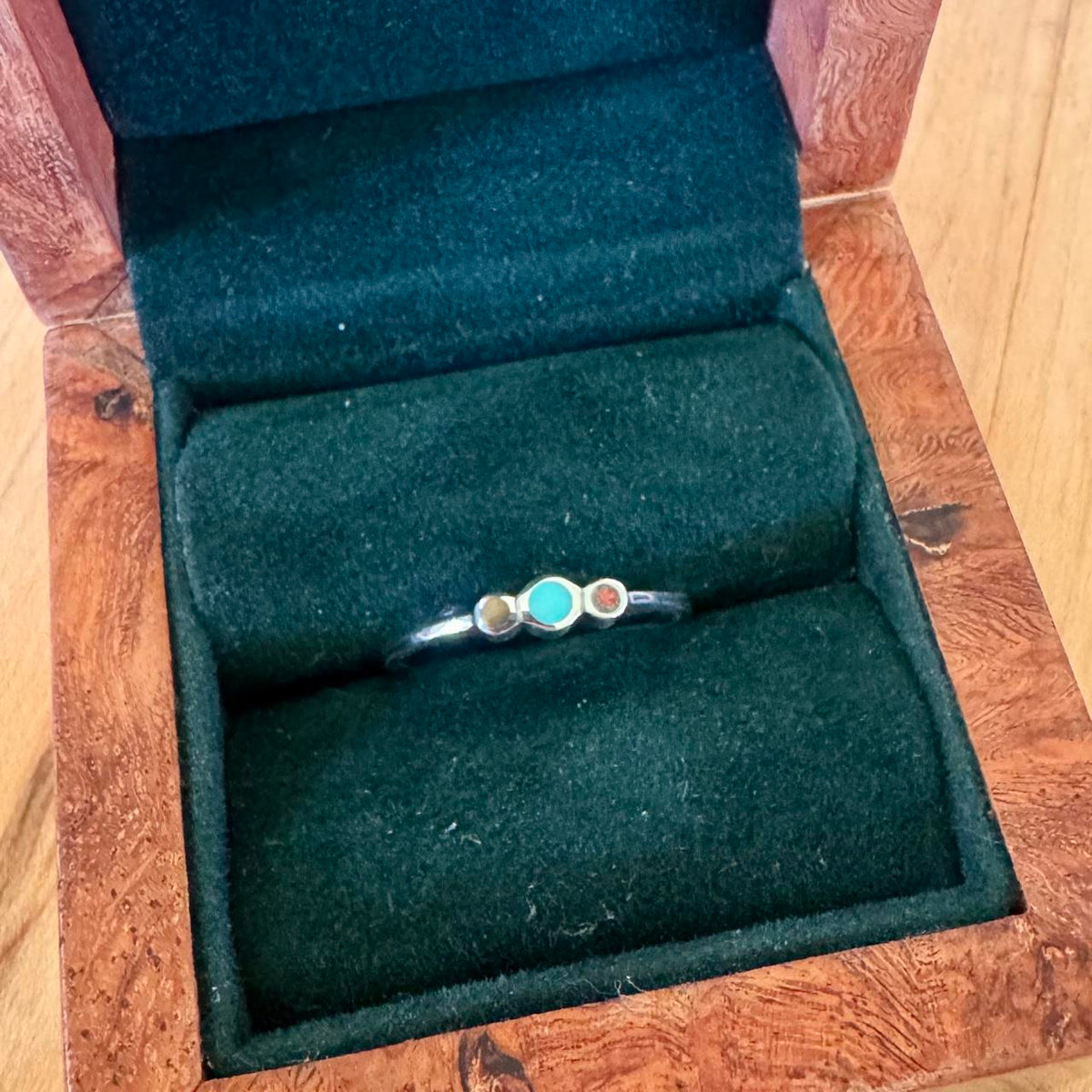 Sz 8 Three Stone Ring - Sterling Silver