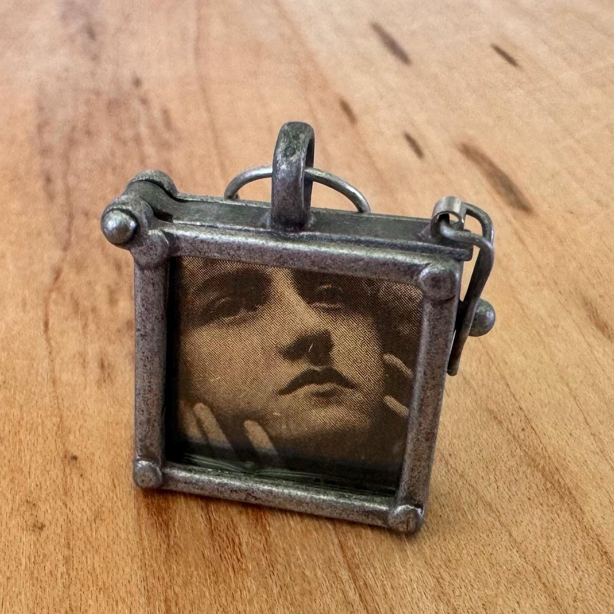 Vintage Open Frame Latch Locket - Vintage