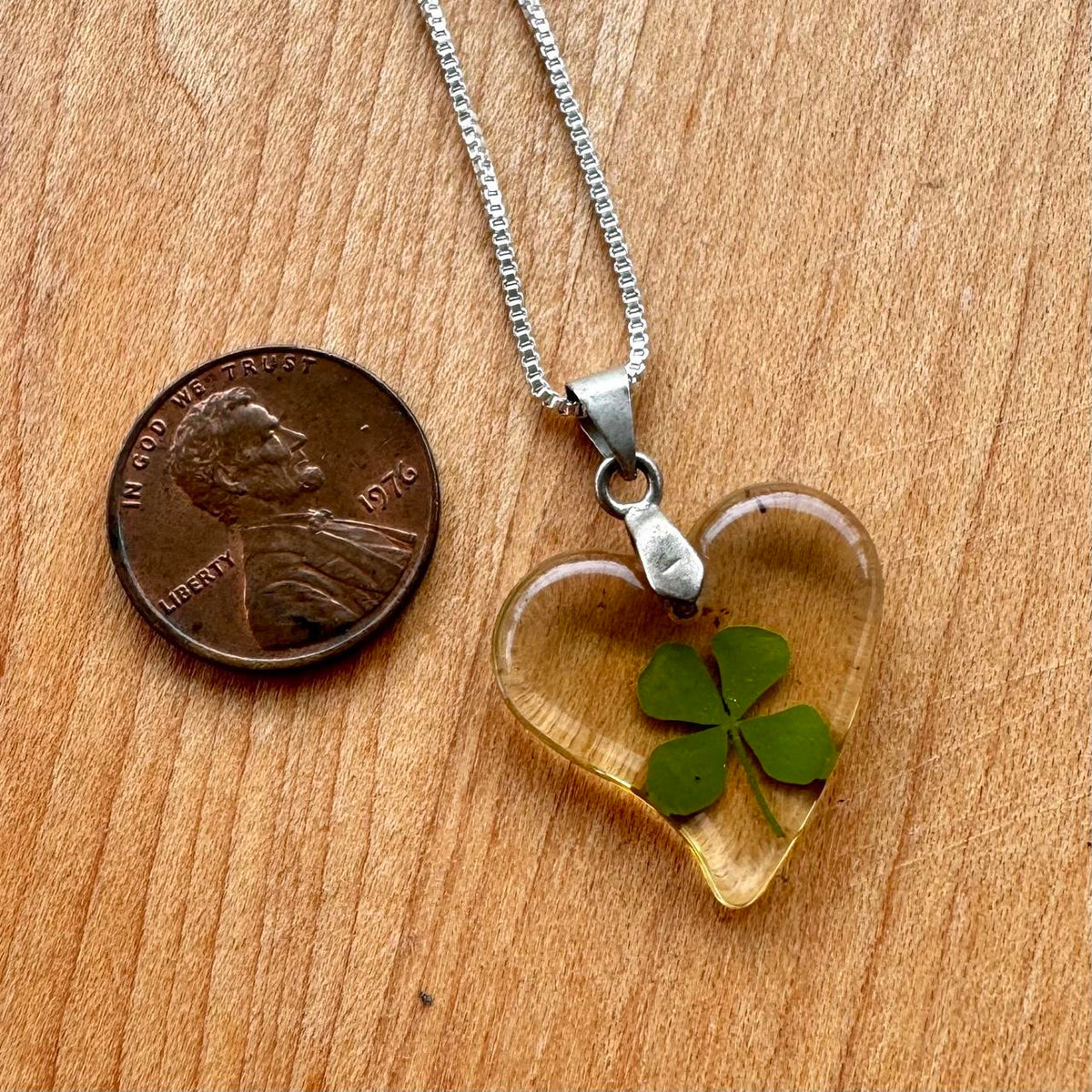 Lucky Heart Pendant - Vintage Four Leaf Clover
