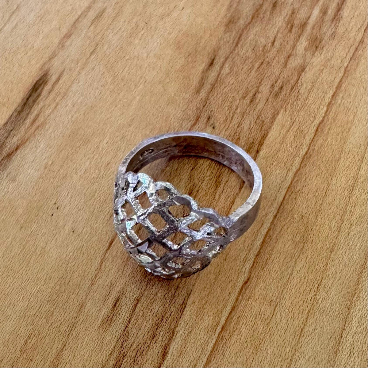 Sz 7.5 Latticed Dome Sterling Silver Statement Ring - Vintage