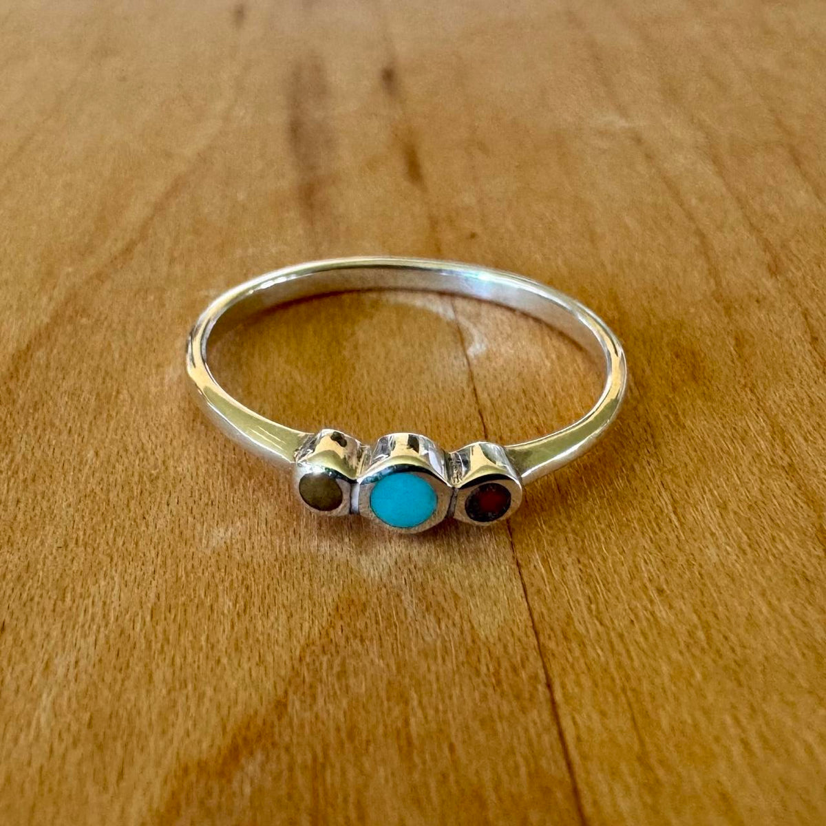 Sz 8 Three Stone Ring - Sterling Silver