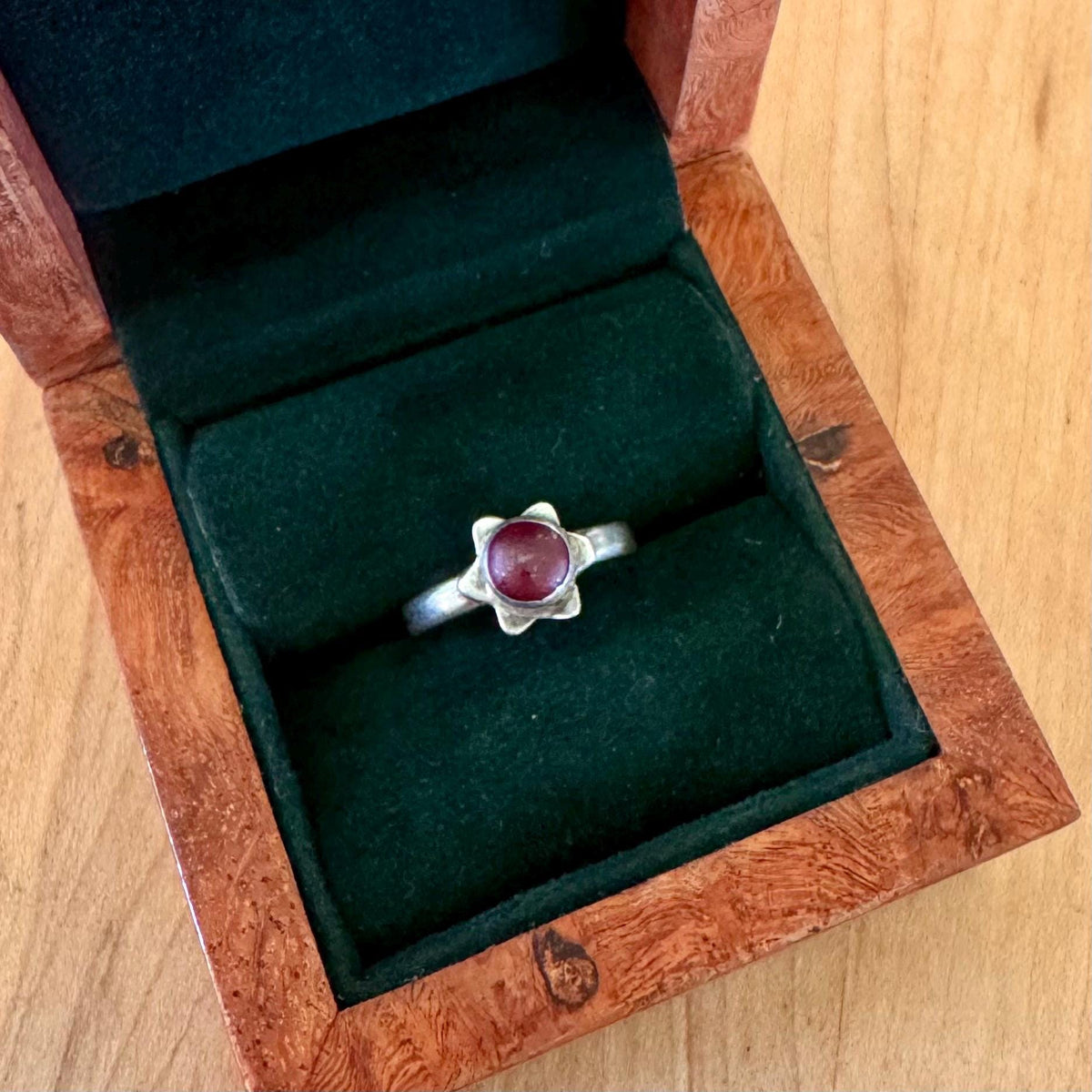 Sz 6 Purple Flower Ring - Sterling Silver